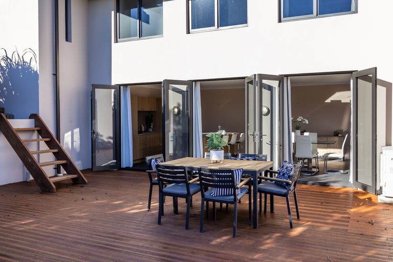 Photo of property in 36 Rockview Place, Mount Pleasant, Christchurch, 8081