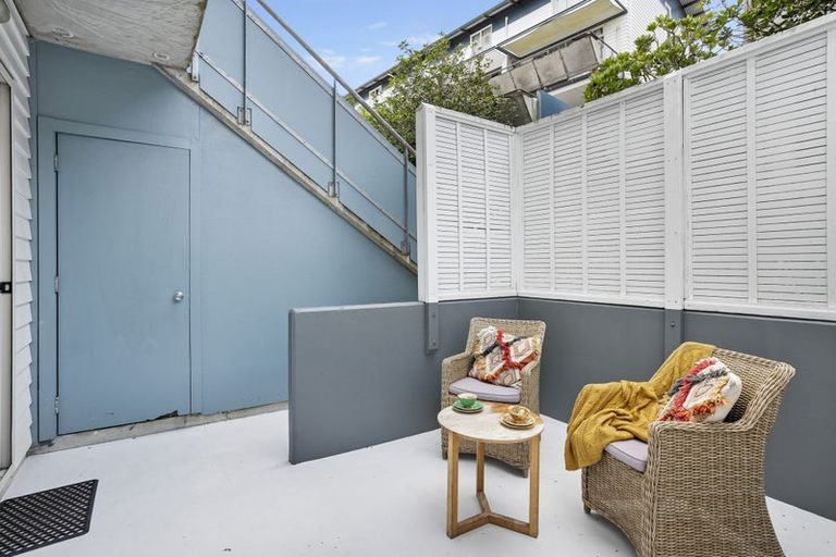 Photo of property in 4d/20 Ian Marwick Place, Birkenhead, Auckland, 0626