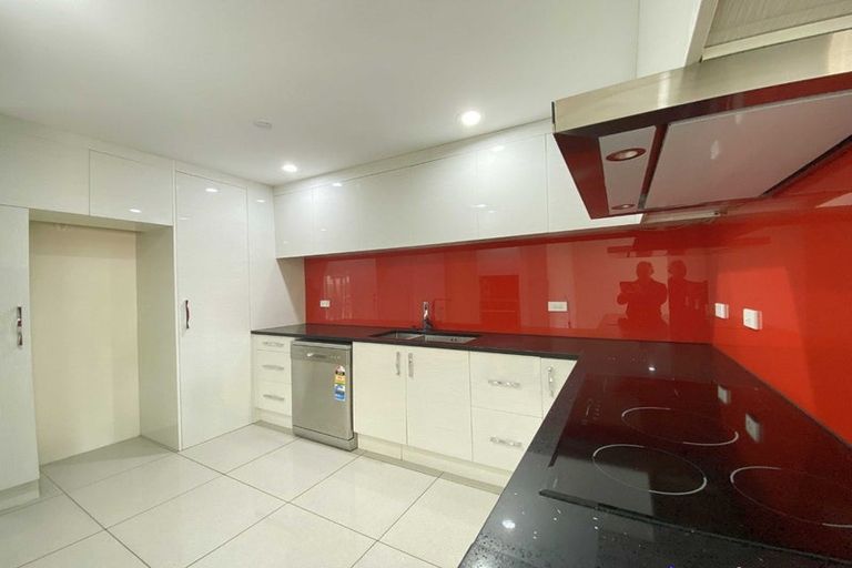 Photo of property in 25 Duckworth Road, Papakura, 2110