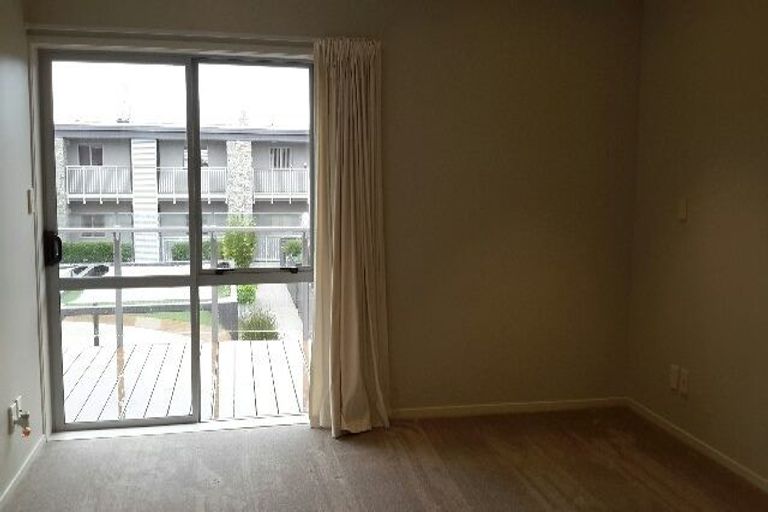 Photo of property in 311/252 Centreway Road, Orewa, 0931