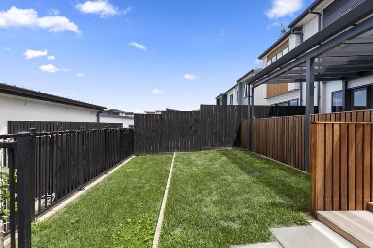 Photo of property in 7 Dorricott Avenue, Hobsonville, Auckland, 0616