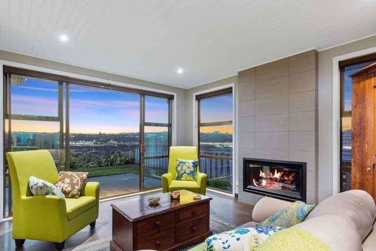 Photo of property in 24 Rexford Heights, Pyes Pa, Tauranga, 3112