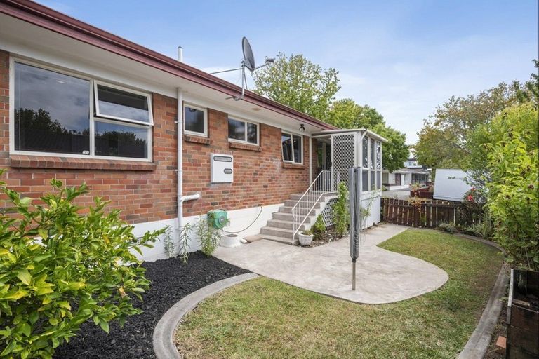 Photo of property in 1/31 Matuhi Rise, Henderson, Auckland, 0612