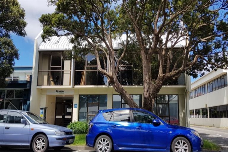 Photo of property in 20 Raroa Road, Kelburn, Wellington, 6012