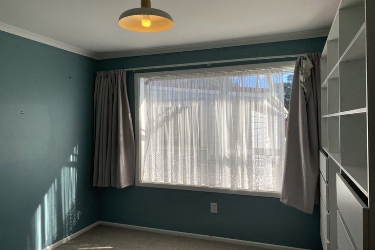 Photo of property in 8 Carleton Terrace, Tawa, Wellington, 5028