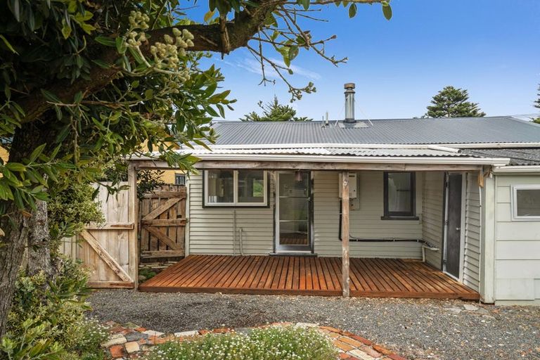 Photo of property in 5 Seafront Road, Castlecliff, Whanganui, 4501