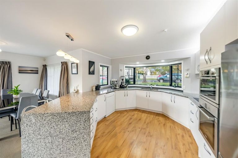Photo of property in 21 Marlborough Street, Silverstream, Upper Hutt, 5019