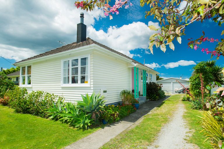 Photo of property in 32 Grafton Road, Te Hapara, Gisborne, 4010