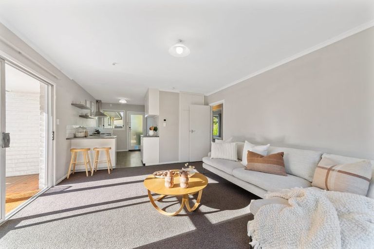 Photo of property in 2/9 Somme Street, St Albans, Christchurch, 8014