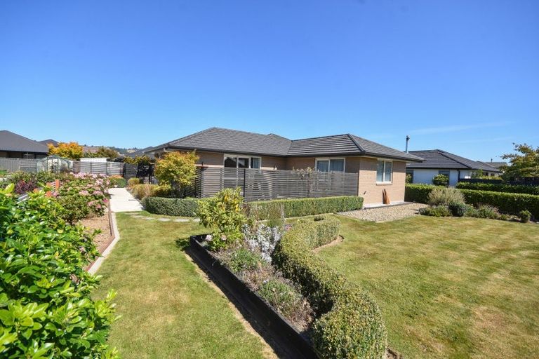 Photo of property in 51 Silver Springs Boulevard, Mosgiel, 9024
