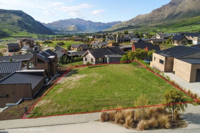 Photo of property in 21 Mckellar Drive, Jacks Point, Queenstown, 9371