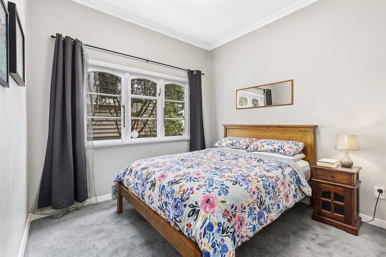 Photo of property in 19 Cavendish Square, Strathmore Park, Wellington, 6022