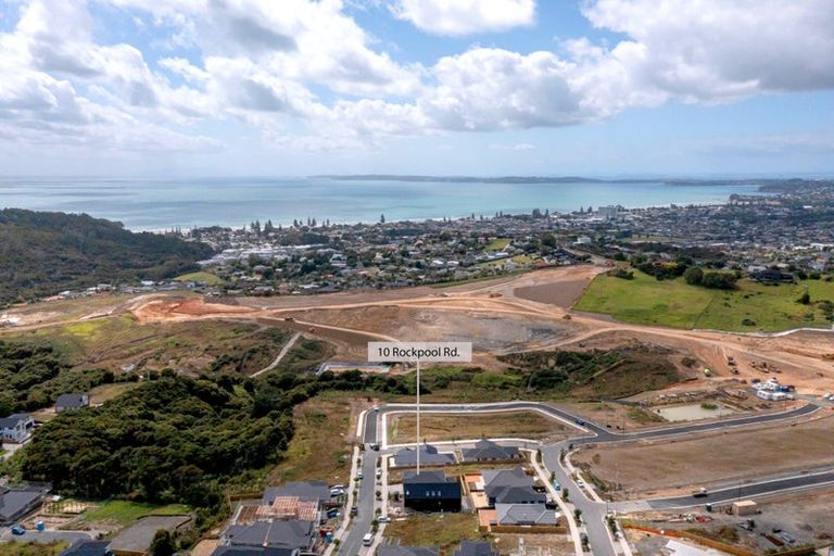 Photo of property in 10 Rockpool Road, Orewa, 0931