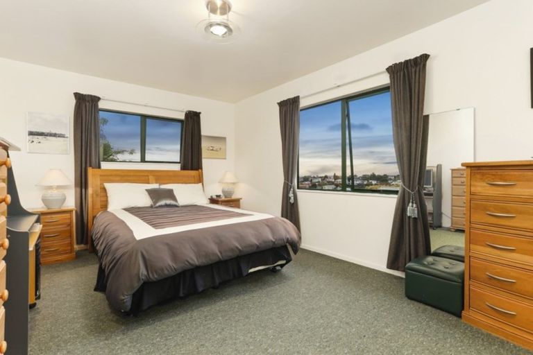 Photo of property in 6 Charlotte Street, Stanmore Bay, Whangaparaoa, 0932