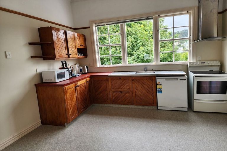 Photo of property in 10 Daniell Street, Newtown, Wellington, 6021