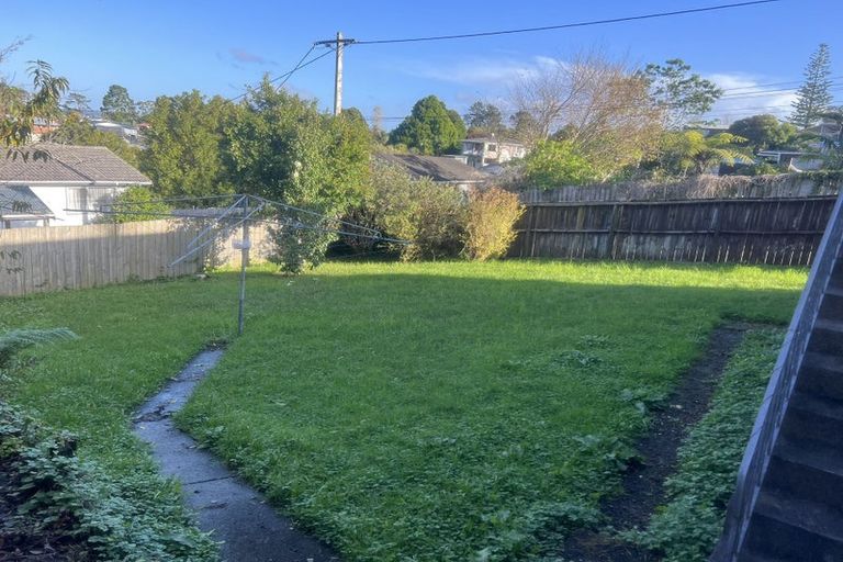 Photo of property in 26 Waimumu Road, Massey, Auckland, 0614