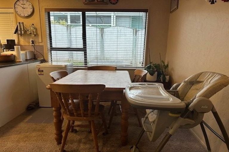 Photo of property in 52 Cumberland Crescent, Welcome Bay, Tauranga, 3112