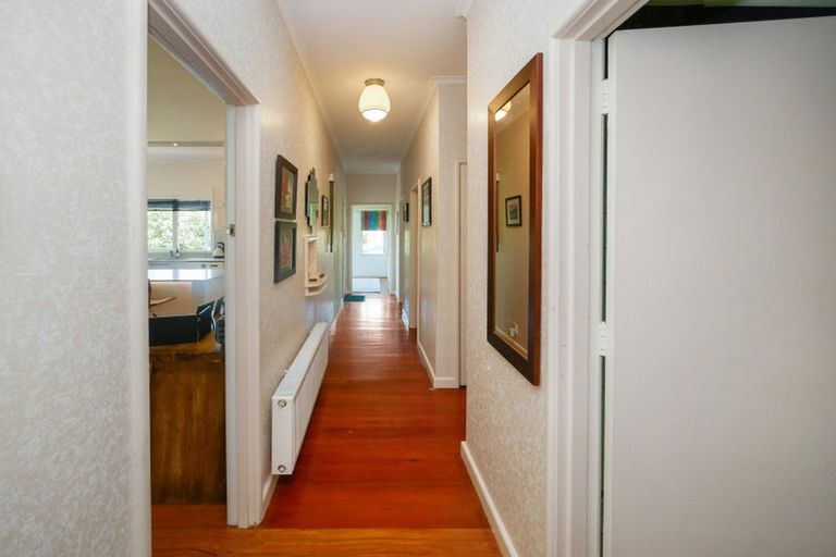 Photo of property in 10 Ormond Road, Hospital Hill, Napier, 4110