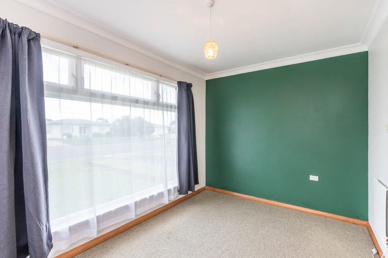 Photo of property in 20 Carlisle Street, Levin, 5510