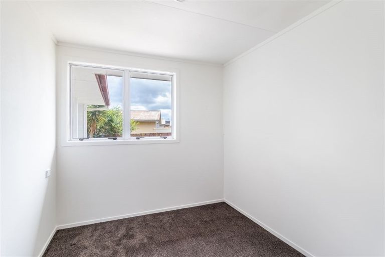 Photo of property in 73 Calthorp Close, Favona, Auckland, 2024