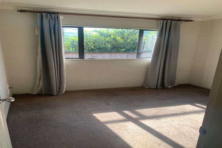 Photo of property in 37 Moana Grove, Waiwhetu, Lower Hutt, 5010