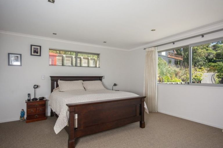 Photo of property in 26 Russell Street, Picton, 7220