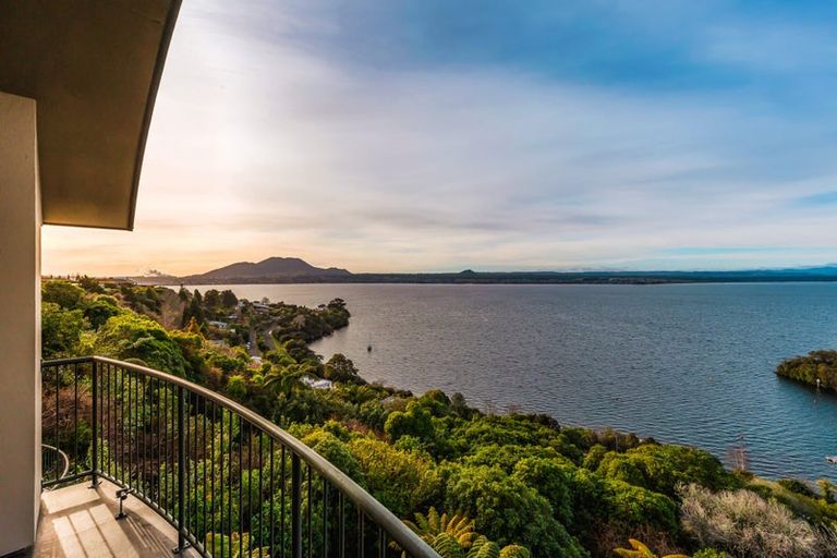 Photo of property in 2/71 Wakeman Road, Acacia Bay, Taupo, 3330
