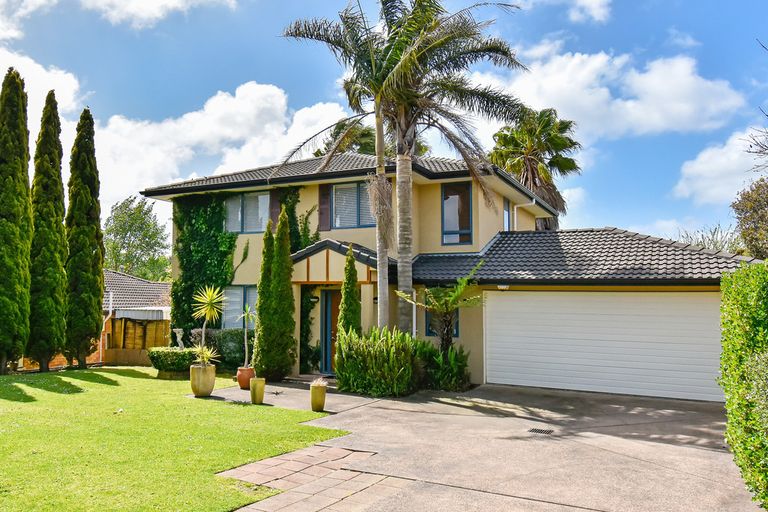 Photo of property in 10 Crannog Fen, Wattle Downs, Auckland, 2103