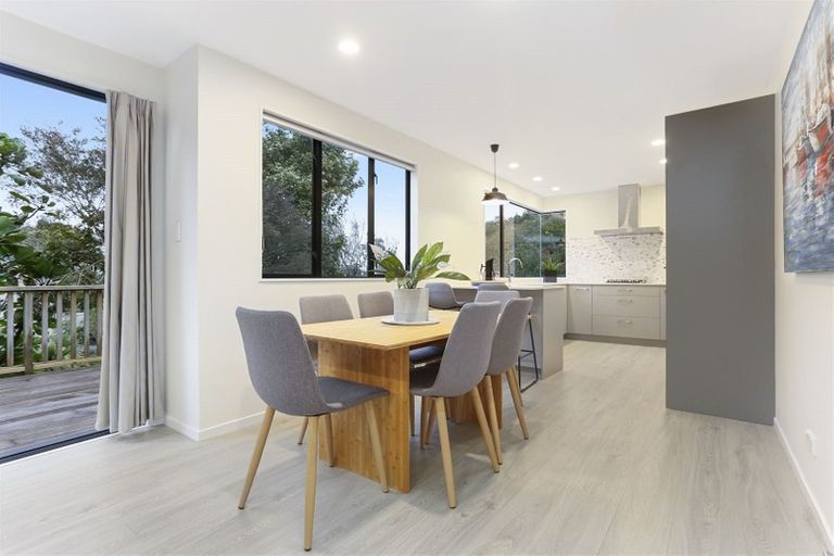 Photo of property in 2/20a Rawene Road, Birkenhead, Auckland, 0626