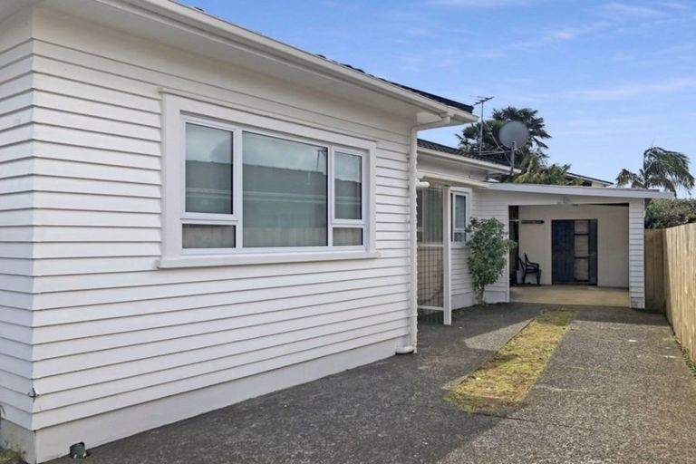 Photo of property in 1/64 Hoteo Avenue, Papatoetoe, Auckland, 2025