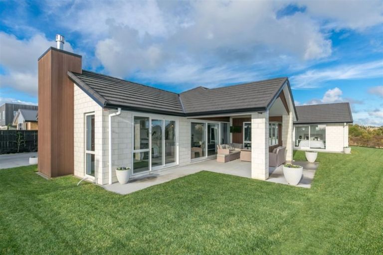 Photo of property in 10 Audrey Place, Flagstaff, Hamilton, 3210