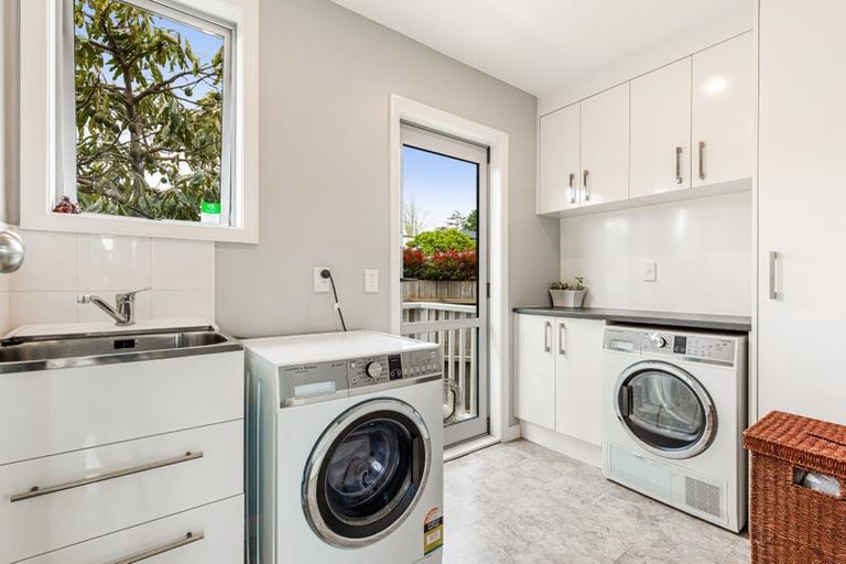 Photo of property in 103a Wharf Road, Te Atatu Peninsula, Auckland, 0610