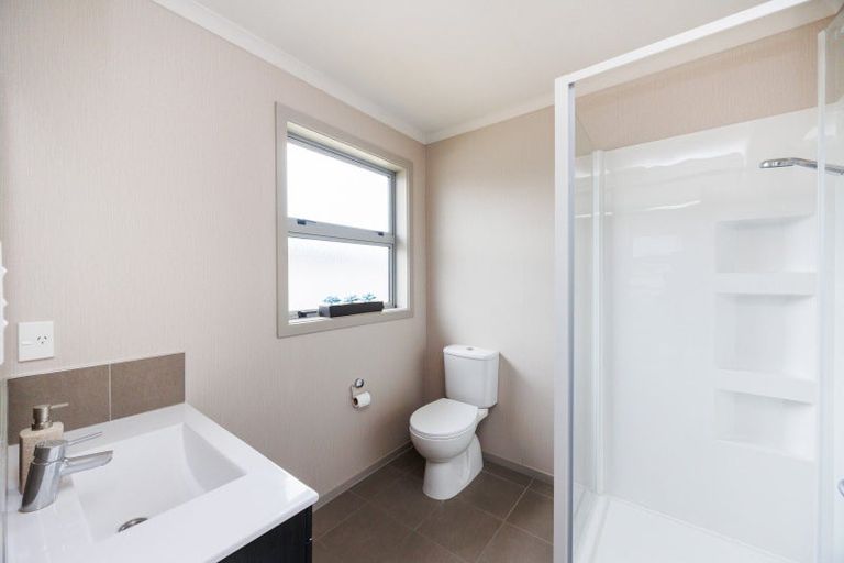 Photo of property in 46 Rosalie Terrace, Kelvin Grove, Palmerston North, 4414