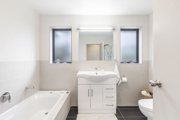 Photo of property in 10 Jade River Place, Warkworth, 0910