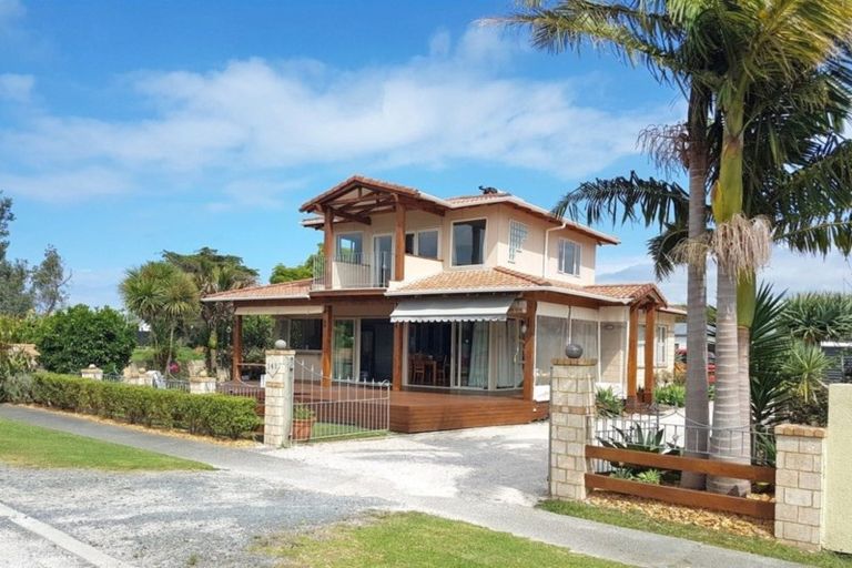 Photo of property in 141 Marsden Bay Drive, One Tree Point, 0118