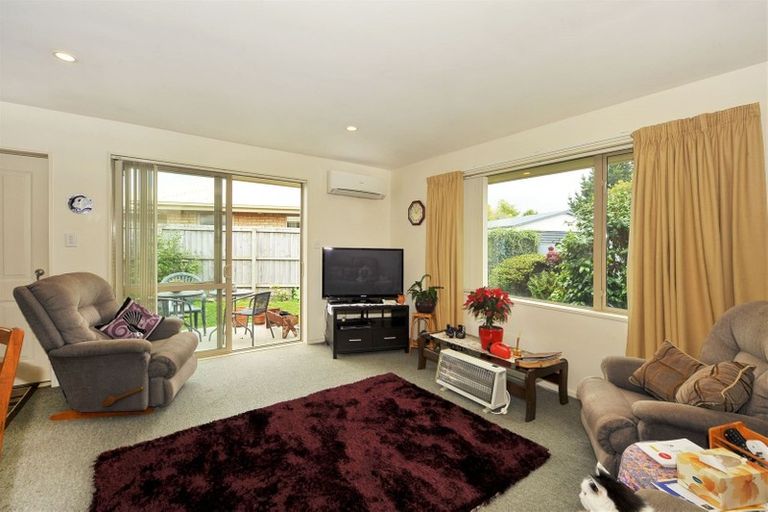 Photo of property in 35a Digby Place, Bromley, Christchurch, 8062
