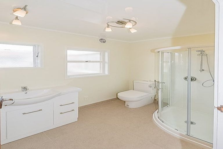 Photo of property in 3/28 Bute Road, Browns Bay, Auckland, 0630
