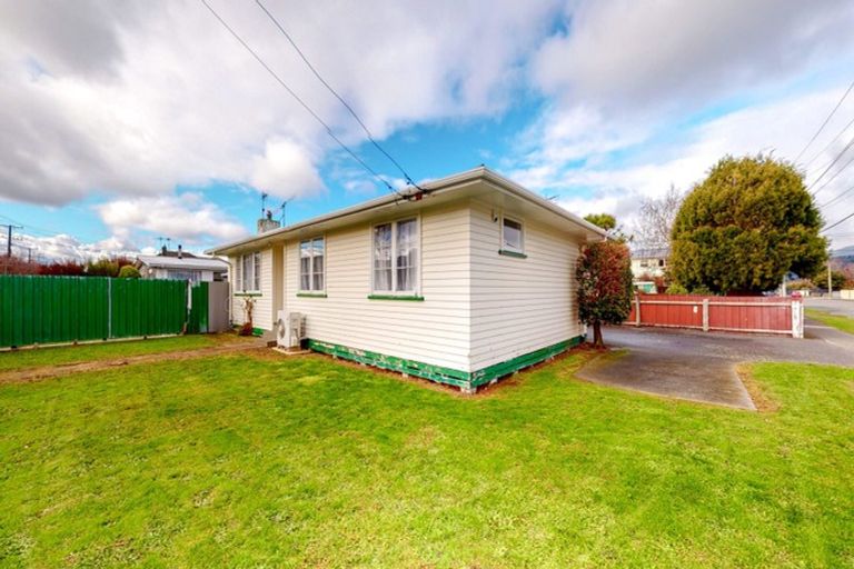 Photo of property in 73 Hikurangi Street, Trentham, Upper Hutt, 5018
