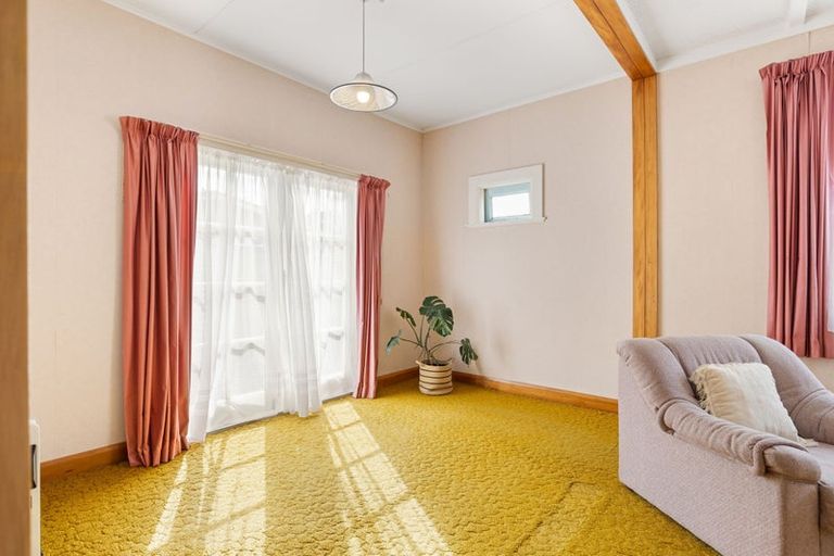 Photo of property in 54 Miro Street, Takaro, Palmerston North, 4410