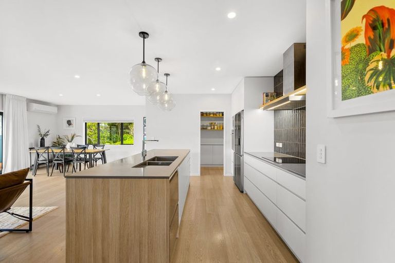 Photo of property in 75 Glenvar Ridge Road, Long Bay, Auckland, 0630