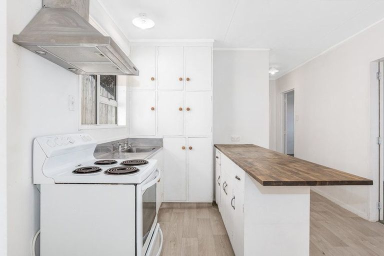 Photo of property in 37a Bedford Street, Cannons Creek, Porirua, 5024