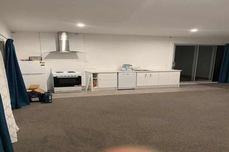 Photo of property in 30 Beach Road, North New Brighton, Christchurch, 8083