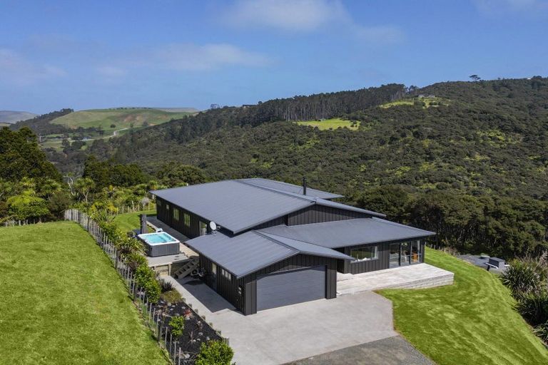Photo of property in 123 Taiapa Valley Road, Muriwai, Waimauku, 0881
