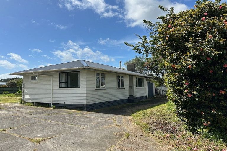 Photo of property in 80 Leslie Street, Waitara, 4320