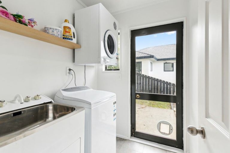 Photo of property in 13 Chastudon Place, Tawa, Wellington, 5028