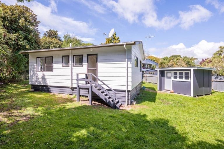 Photo of property in 10 Kokako Road, Otaihanga, Paraparaumu, 5036