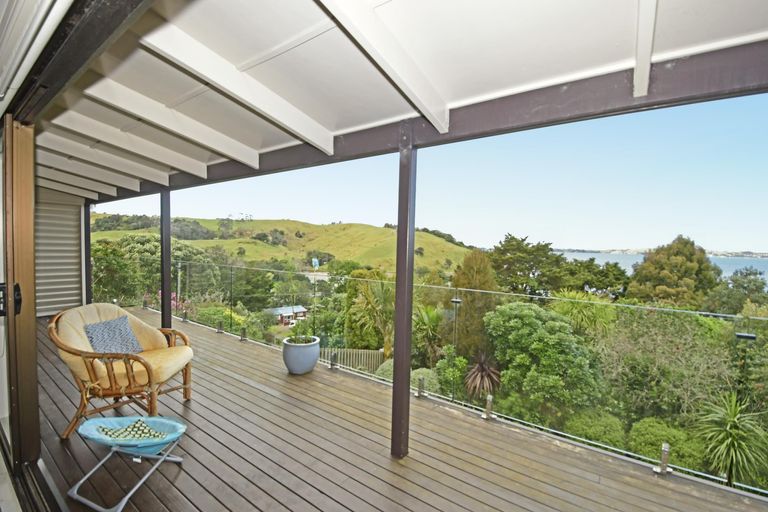 Photo of property in 71 Clinton Road, Tawharanui Peninsula, Warkworth, 0986