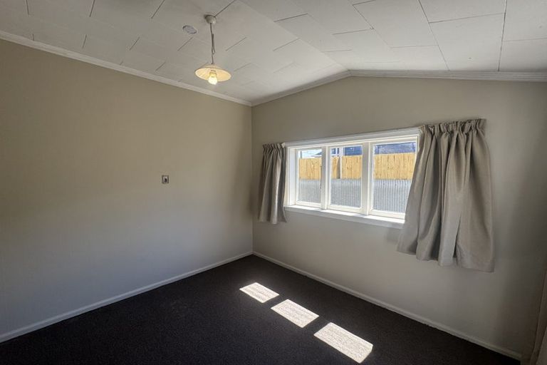 Photo of property in 2 Percy Street, Phillipstown, Christchurch, 8011