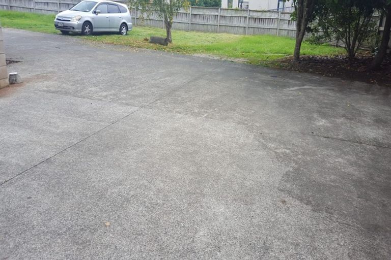 Photo of property in 1/58 Arran Road, Browns Bay, Auckland, 0630