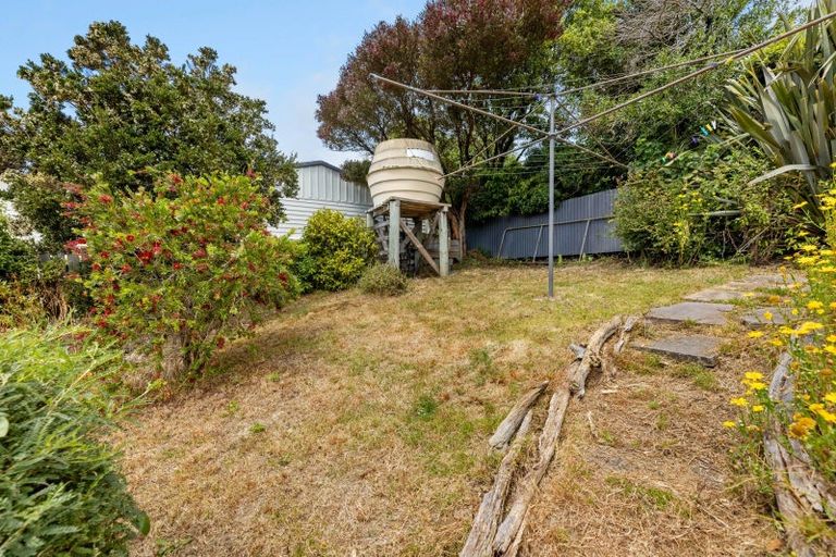 Photo of property in 31 Hill Street, Kaka Point, Balclutha, 9271